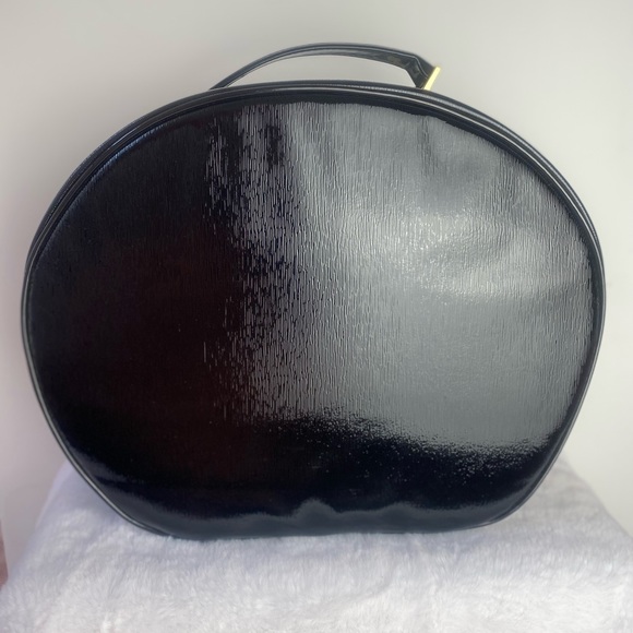 Lancôme Paris Faux Patent Leather Makeup Case NWOT - Picture 3 of 10